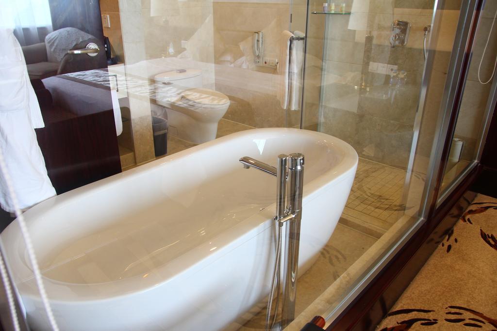 Huafang Jinling International Hotel Zhangjiagang Phòng bức ảnh